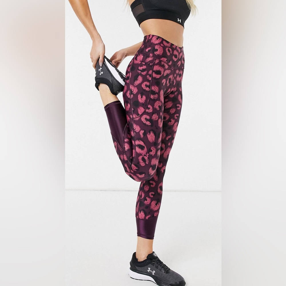 Under Armour Training Heatgear tonal 7/8 crop leggings in pink print WORN ONCE